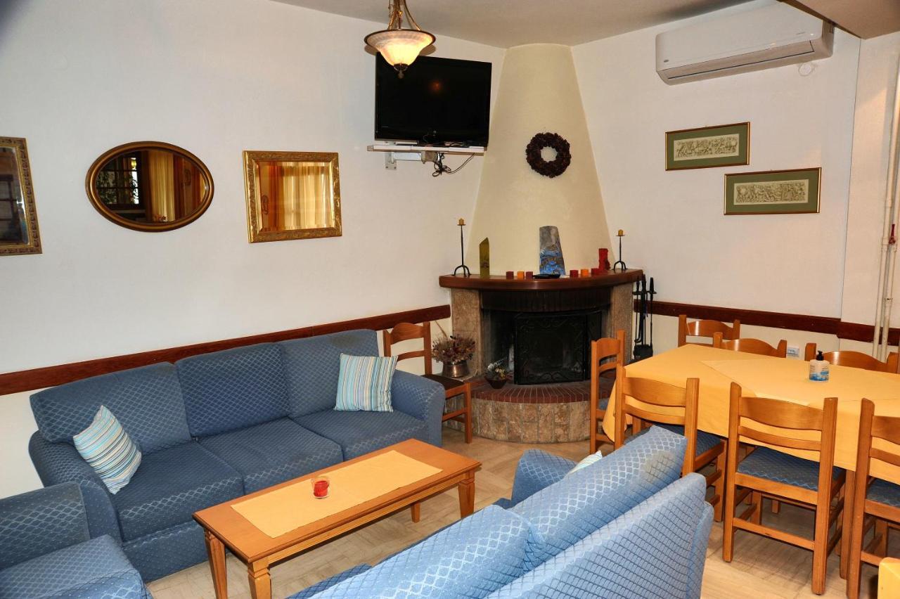 Castri Hotel Delfi Eksteriør bilde