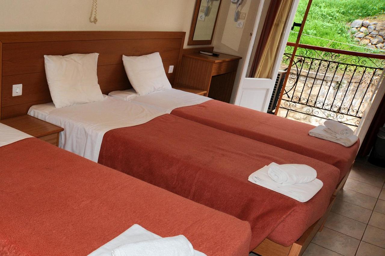 Castri Hotel Delfi Eksteriør bilde